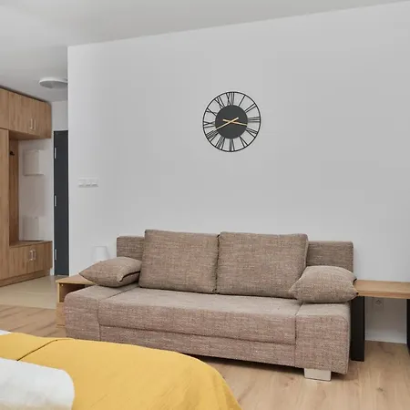 Modern Elegance Apartments Wroclaw With Ac By Noclegi Renters Esterno foto