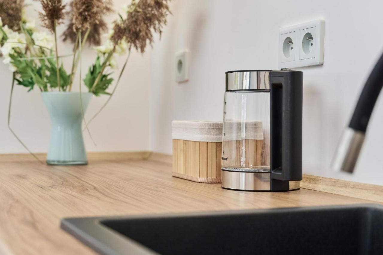 Modern Elegance With Ac By Renters *